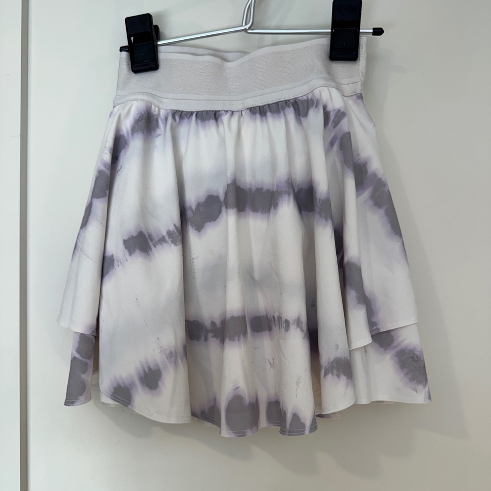 Lululemon Court Rival High-Rise Skirt Size 0 Tie Dye White Grey LW8ADJT - Picture 1 of 6